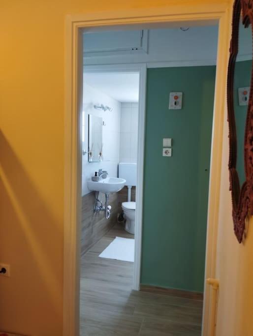 Vicky'S Central Apartment Corinth Buitenkant foto